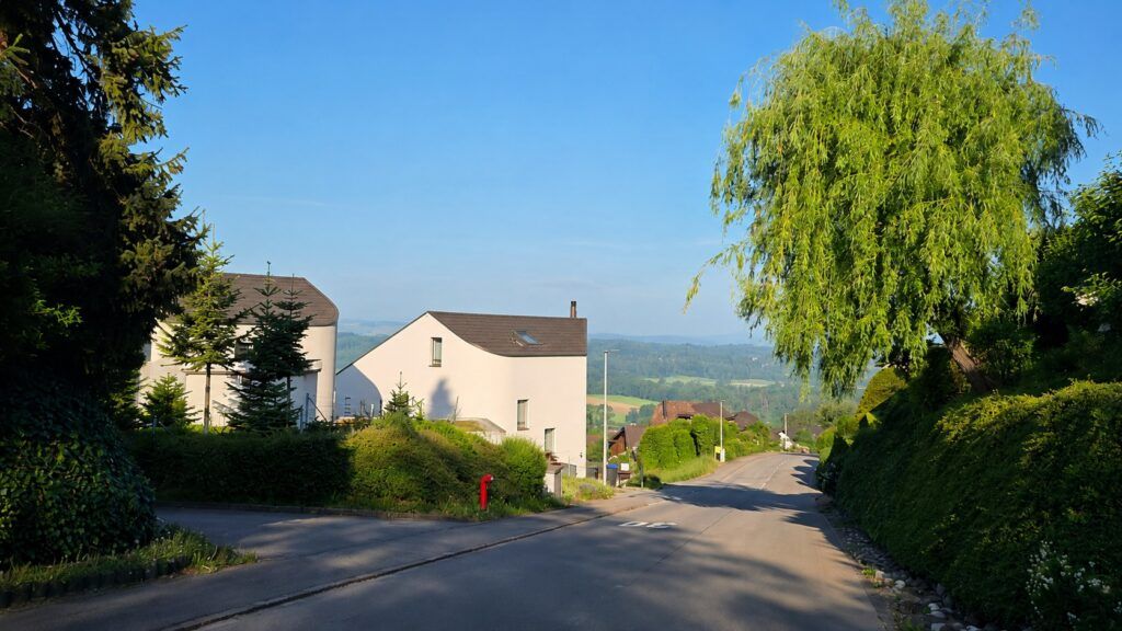 Ruhige Wohnlage in Unterlunkhofen mit grüner Umgebung und Weitsicht